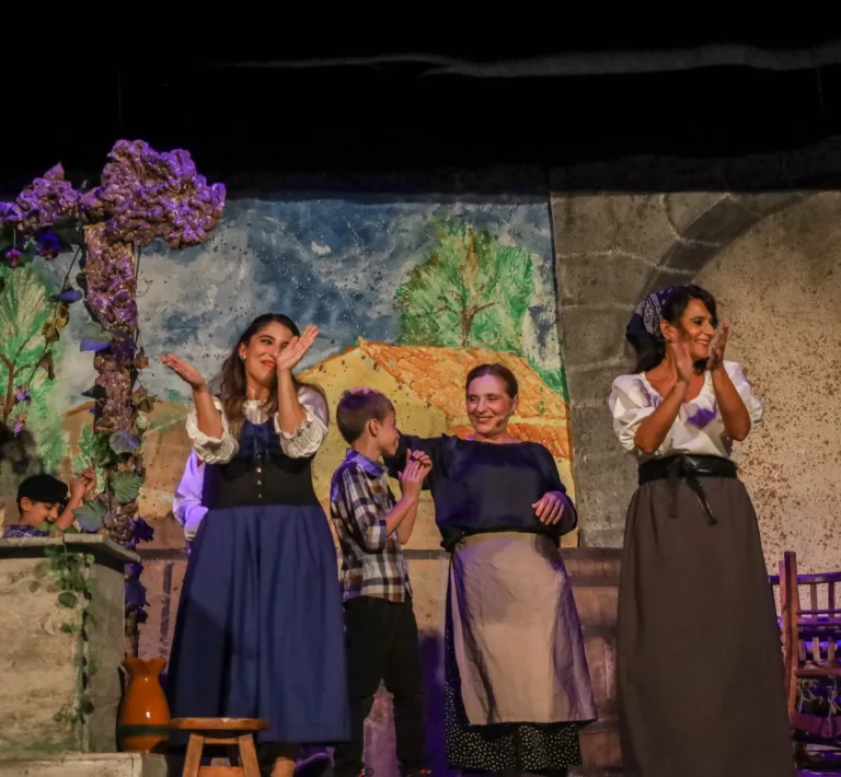 Annata ricca, massaru cuntentu, Compagnia Teatrale Jonica: foto di scena