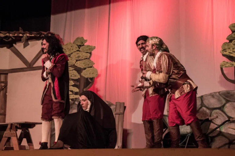I promessi sposi, Compagnia Teatrale Jonica: foto di scena