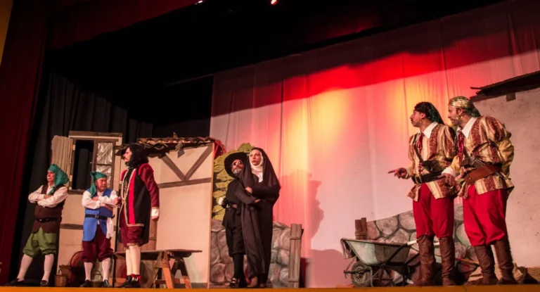 I promessi sposi, Compagnia Teatrale Jonica: foto di scena
