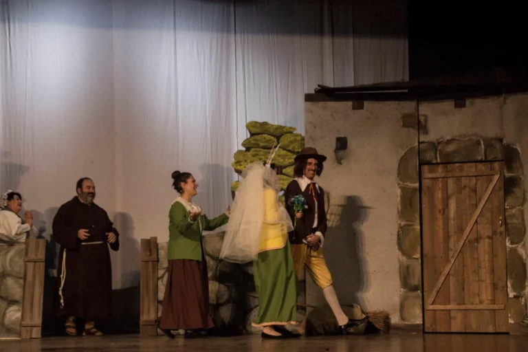 I promessi sposi, Compagnia Teatrale Jonica: foto di scena