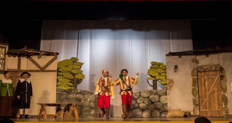 I promessi sposi, Compagnia Teatrale Jonica: foto di scena