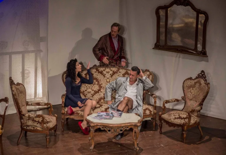 La governante, Compagnia Teatrale Jonica: foto di scena