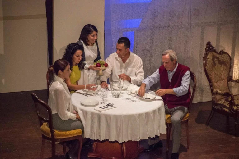 La governante, Compagnia Teatrale Jonica: foto di scena