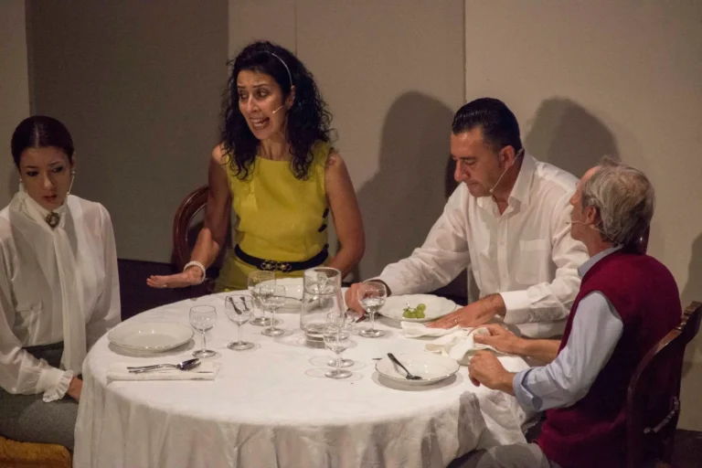 La governante, Compagnia Teatrale Jonica: foto di scena