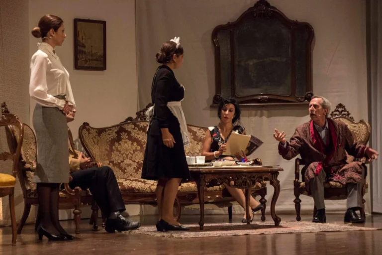 La governante, Compagnia Teatrale Jonica: foto di scena