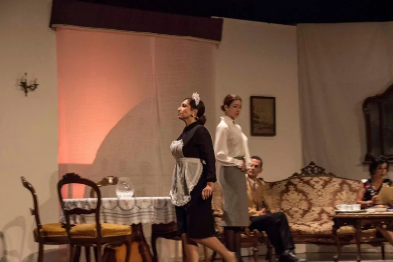 La governante, Compagnia Teatrale Jonica: foto di scena