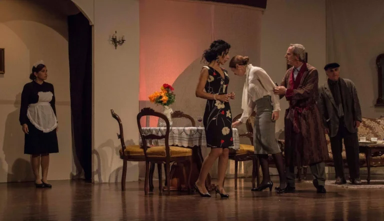 La governante, Compagnia Teatrale Jonica: foto di scena
