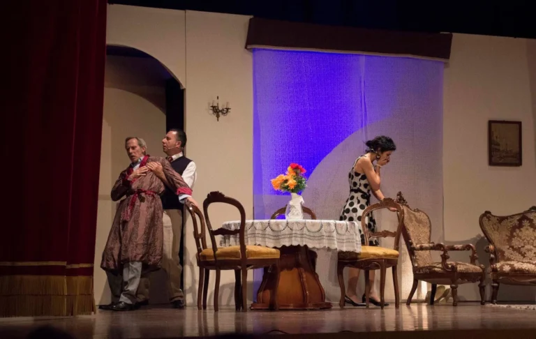 La governante, Compagnia Teatrale Jonica: foto di scena