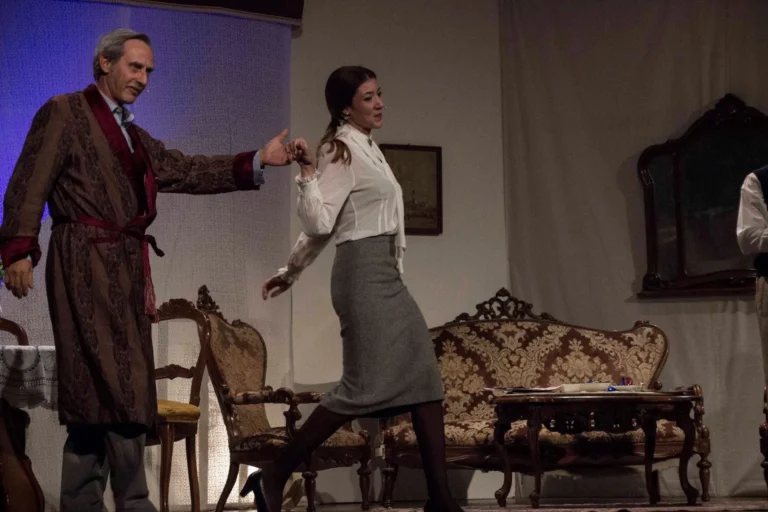 La governante, Compagnia Teatrale Jonica: foto di scena