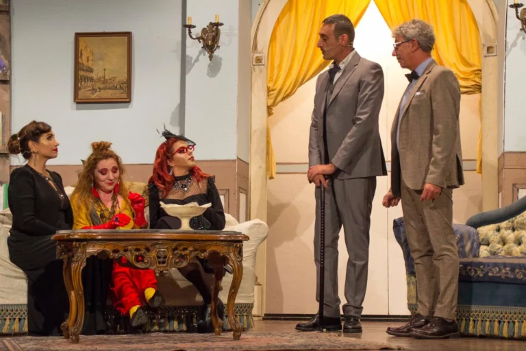 Spirito allegro, Compagnia Teatrale Jonica: foto di scena