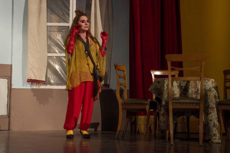 Spirito allegro, Compagnia Teatrale Jonica: foto di scena