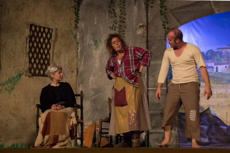 U sapiti com'è, Compagnia Teatrale Jonica: foto di scena