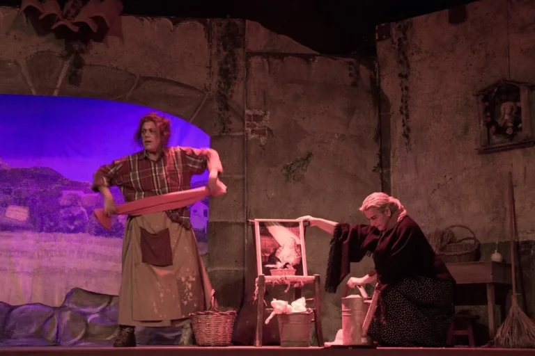 U sapiti com'è, Compagnia Teatrale Jonica: foto di scena