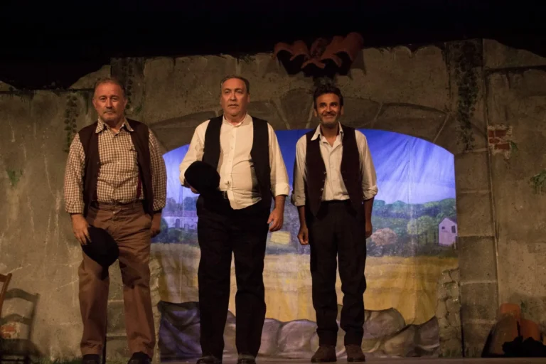 U sapiti com'è, Compagnia Teatrale Jonica: foto di scena