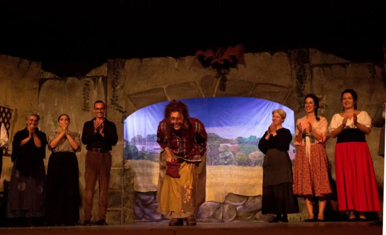 U sapiti com'è, Compagnia Teatrale Jonica: foto di scena