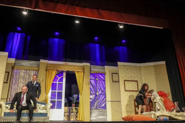 Ho affittato un maggiordomo, Compagnia Teatrale Jonica: foto di scena