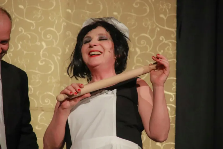 Ho affittato un maggiordomo, Compagnia Teatrale Jonica: foto di scena
