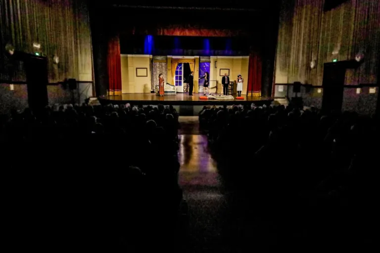 Ho affittato un maggiordomo, Compagnia Teatrale Jonica: foto di scena