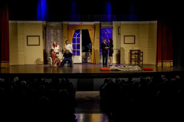 Ho affittato un maggiordomo, Compagnia Teatrale Jonica: foto di scena