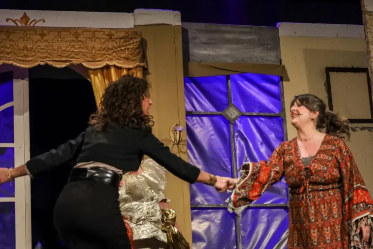 Ho affittato un maggiordomo, Compagnia Teatrale Jonica: foto di scena