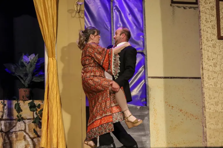 Ho affittato un maggiordomo, Compagnia Teatrale Jonica: foto di scena