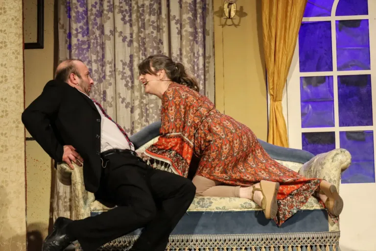 Ho affittato un maggiordomo, Compagnia Teatrale Jonica: foto di scena