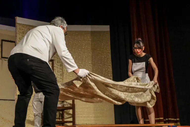 Ho affittato un maggiordomo, Compagnia Teatrale Jonica: foto di scena