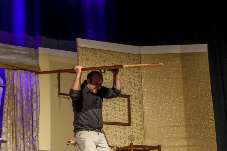 Ho affittato un maggiordomo, Compagnia Teatrale Jonica: foto di scena