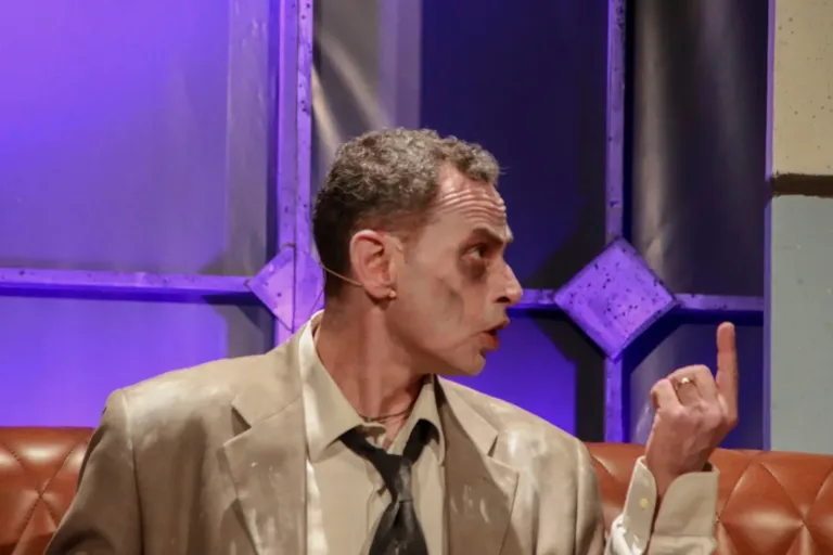 L'avventura di Ernesto, Compagnia Teatrale Jonica: foto di scena