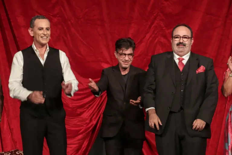 L'ispettore, Compagnia Teatrale Jonica: foto di scena