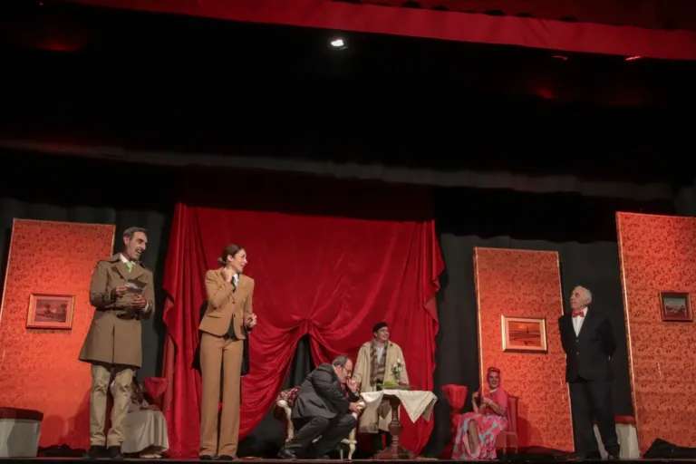 L'ispettore, Compagnia Teatrale Jonica: foto di scena