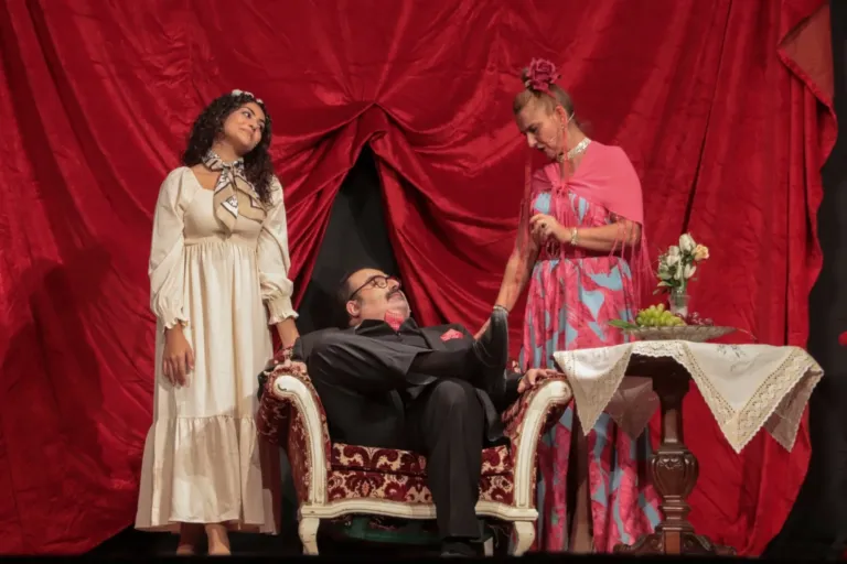 L'ispettore, Compagnia Teatrale Jonica: foto di scena