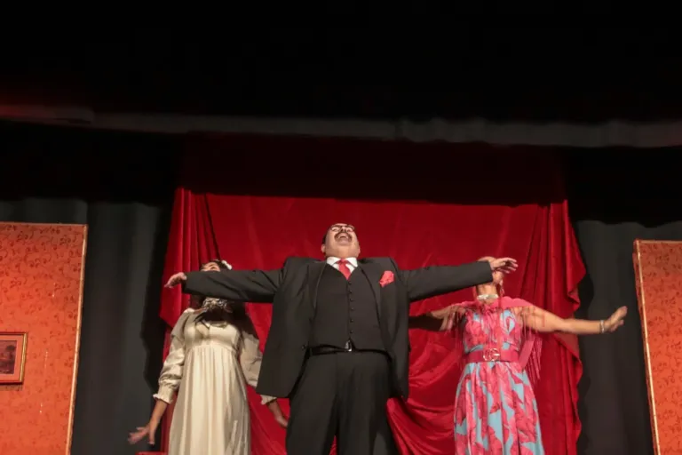 L'ispettore, Compagnia Teatrale Jonica: foto di scena