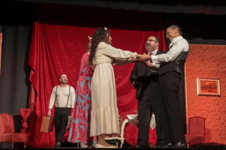 L'ispettore, Compagnia Teatrale Jonica: foto di scena