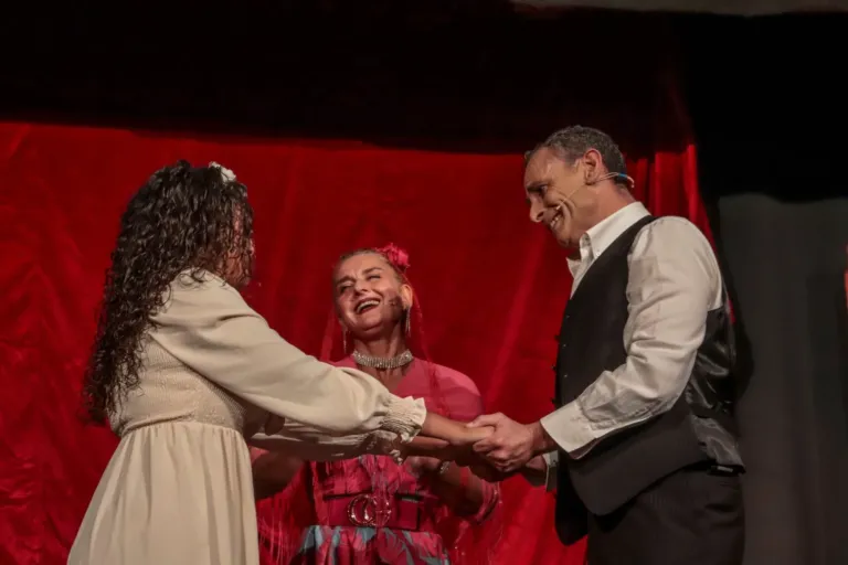 L'ispettore, Compagnia Teatrale Jonica: foto di scena