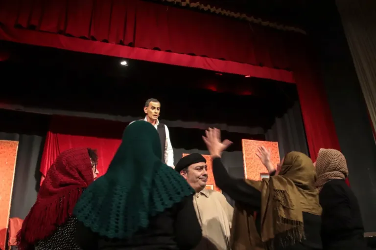 L'ispettore, Compagnia Teatrale Jonica: foto di scena