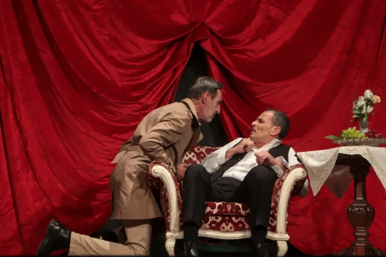 L'ispettore, Compagnia Teatrale Jonica: foto di scena