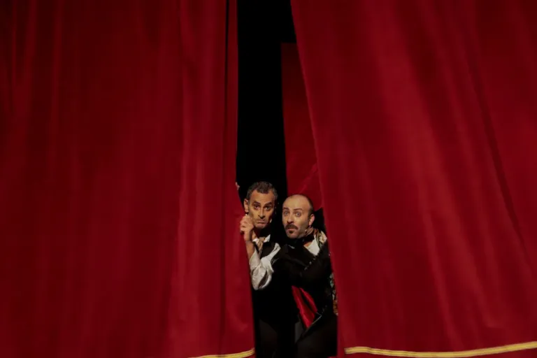 L'ispettore, Compagnia Teatrale Jonica: foto di scena