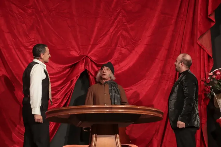 L'ispettore, Compagnia Teatrale Jonica: foto di scena