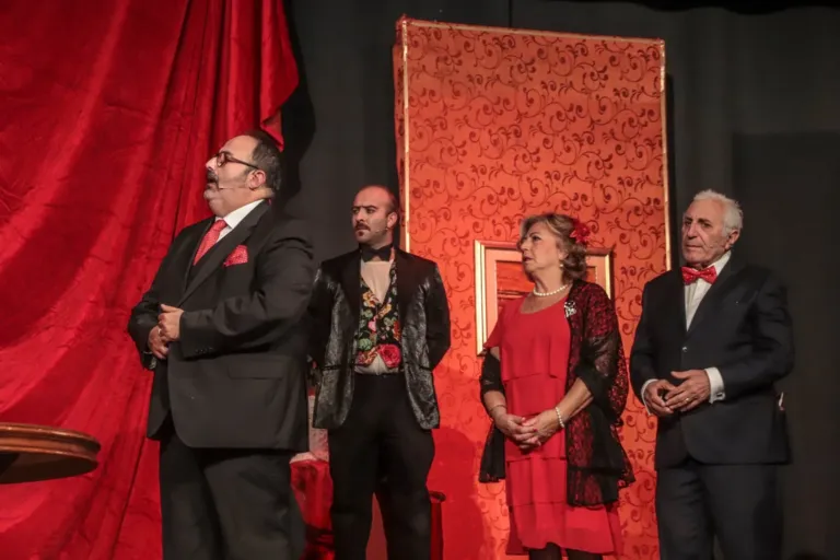 L'ispettore, Compagnia Teatrale Jonica: foto di scena