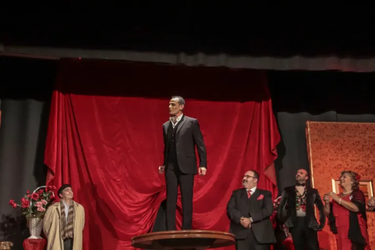 L'ispettore, Compagnia Teatrale Jonica: foto di scena