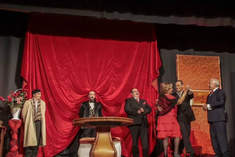 L'ispettore, Compagnia Teatrale Jonica: foto di scena