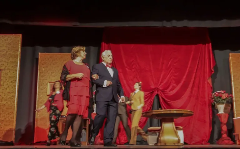 L'ispettore, Compagnia Teatrale Jonica: foto di scena