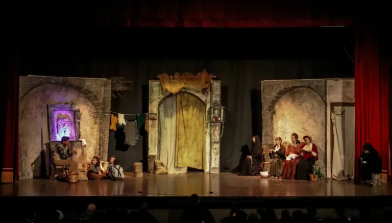 Lumie di Sicilia, Compagnia Teatrale Jonica: foto di scena