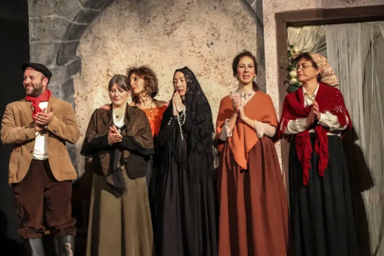 Lumie di Sicilia, Compagnia Teatrale Jonica: foto di scena