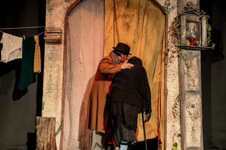 Lumie di Sicilia, Compagnia Teatrale Jonica: foto di scena