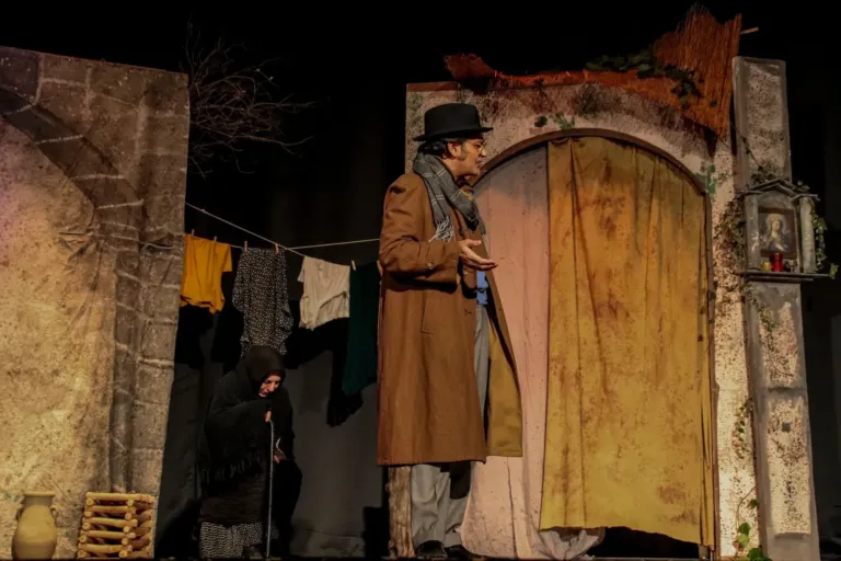 Lumie di Sicilia, Compagnia Teatrale Jonica: foto di scena