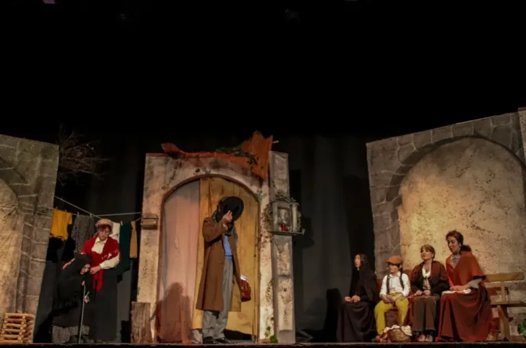 Lumie di Sicilia, Compagnia Teatrale Jonica: foto di scena