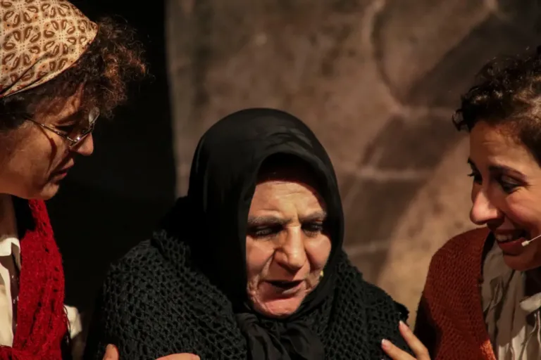 Lumie di Sicilia, Compagnia Teatrale Jonica: foto di scena