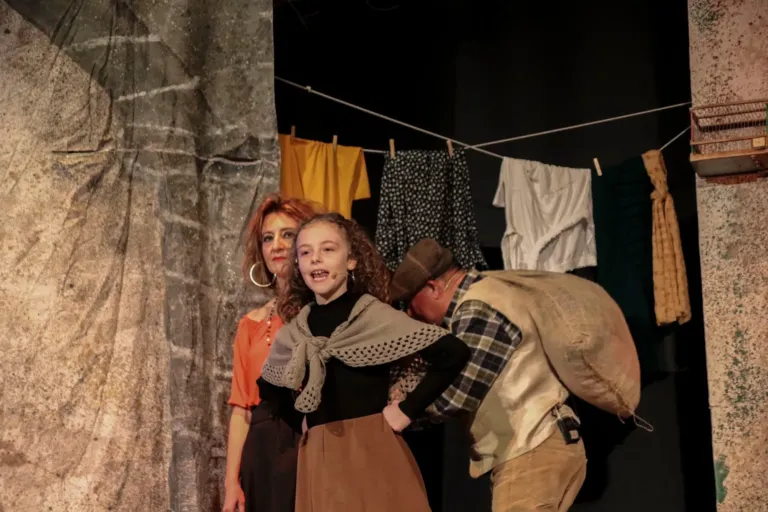 Lumie di Sicilia, Compagnia Teatrale Jonica: foto di scena